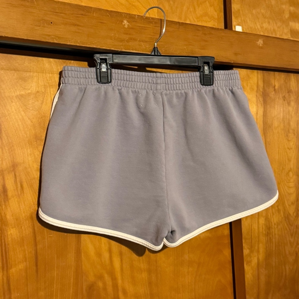 OFFLINE By Aerie Throwback Fleece Shorts Lavender Dolphin Track - Picture 6 of 7